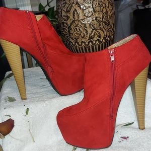 Qupid RED HOTT Platform BOOties